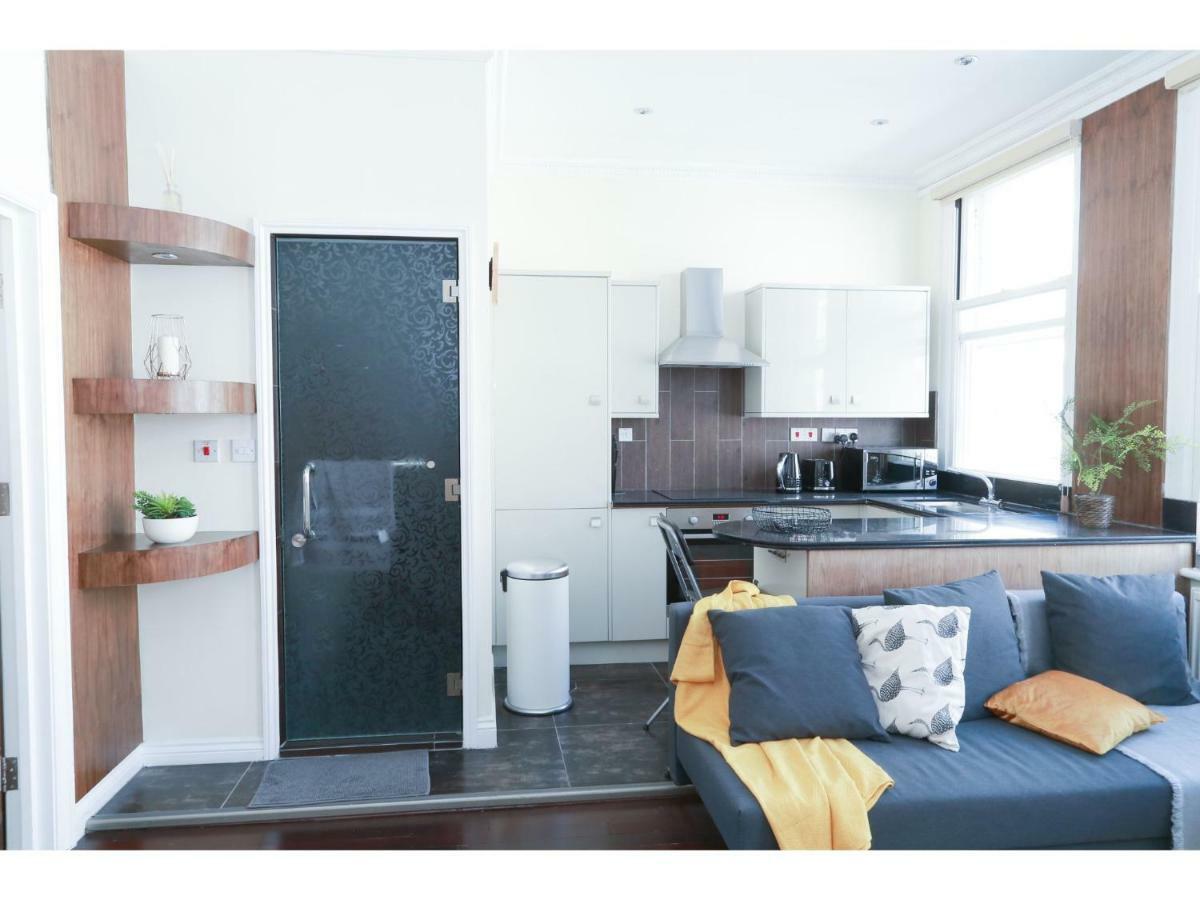 Pass The Keys West End Apartment Near Tottenham Court Road Londra Dış mekan fotoğraf